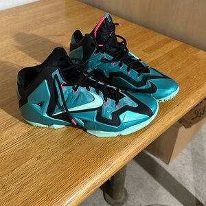 Lebron 11 south beach size 11.5.  Like new.  Worn less than 10 times.